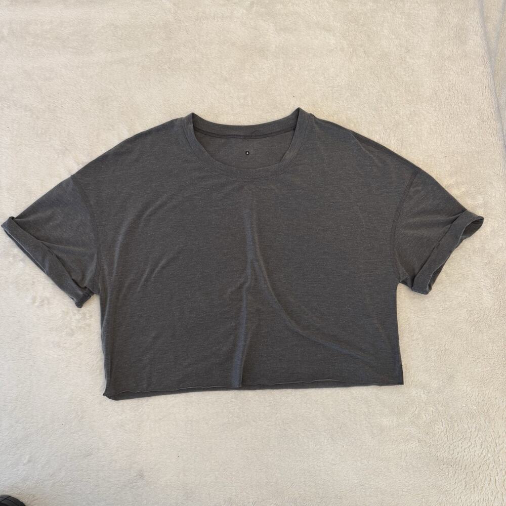 Stori Emerge Cropped Muscle Tee